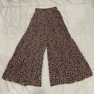 SHEIN- Wide Leg Pants- Tan Dalmatian Print